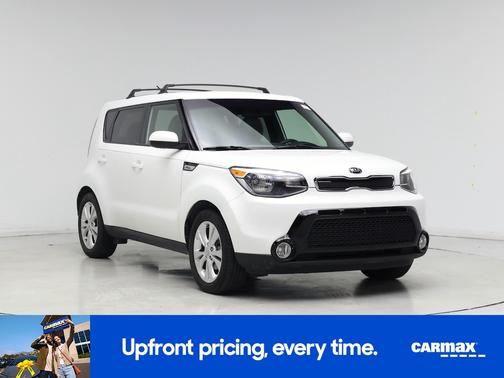 White 2016 Kia Soul +