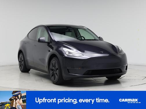 Gray 2025 Tesla Model Y Long Range