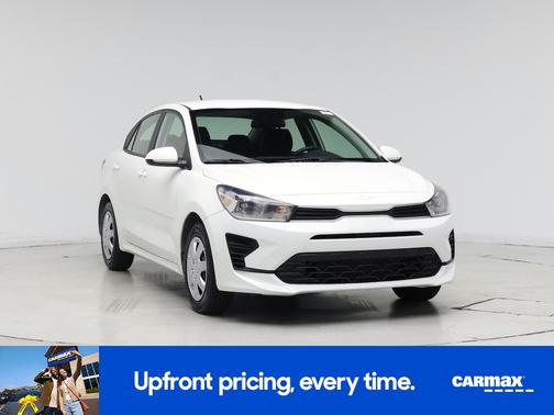 White 2022 Kia Rio LX