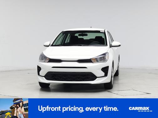 White 2022 Kia Rio LX