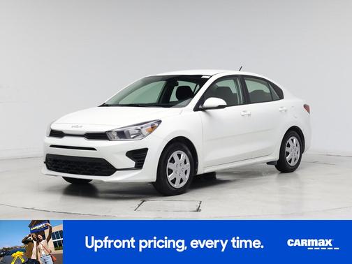 White 2022 Kia Rio LX