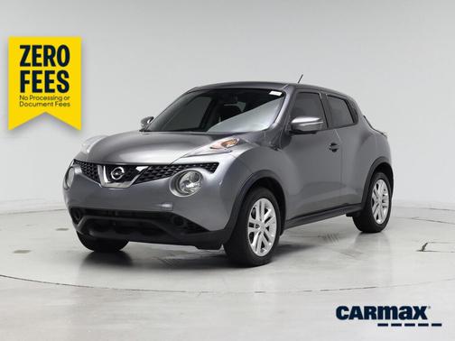 Silver 2016 Nissan Juke SV