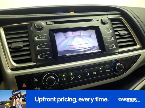 Gray 2019 Toyota Highlander LE