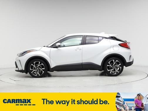 2022 Toyota C-HR XLE