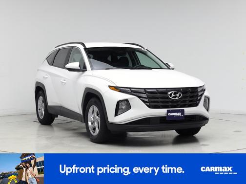 White 2024 Hyundai TUCSON SEL