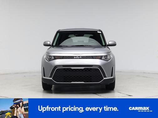 Gray 2024 Kia Soul LX