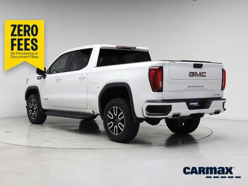 White 2022 GMC Sierra 1500 AT4