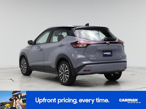 Gray 2023 Nissan Kicks SV