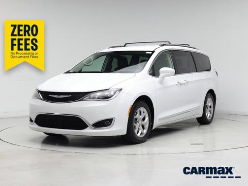White 2019 Chrysler Pacifica Touring L Plus