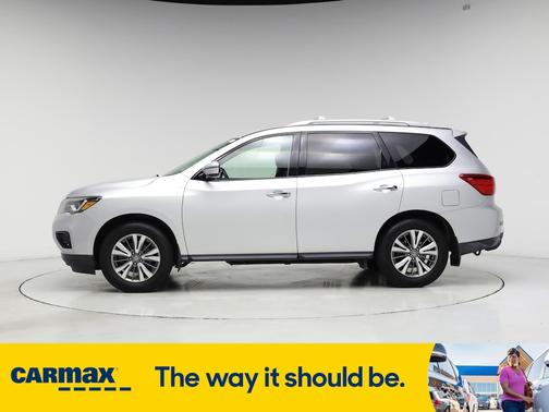 2020 Nissan Pathfinder S