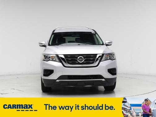 2020 Nissan Pathfinder S