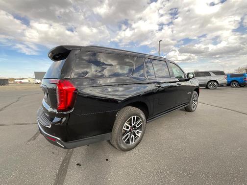 Black 2023 GMC Yukon XL AT4