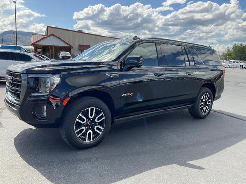 Black 2023 GMC Yukon XL AT4