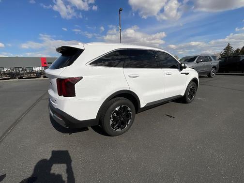 Glacial White Pearl 2024 Kia Sorento S