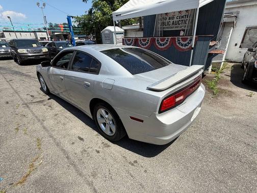 2012 Dodge Charger SE
