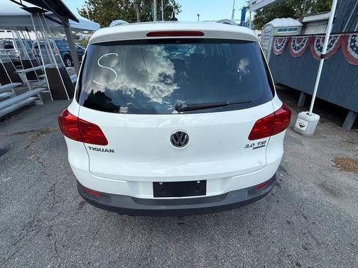 2012 Volkswagen Tiguan SE