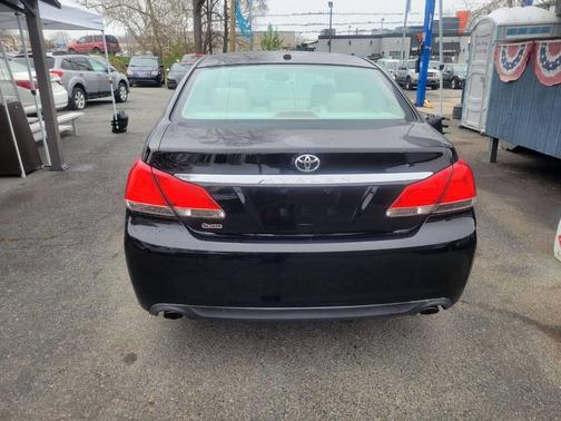 Black 2012 Toyota Avalon Limited