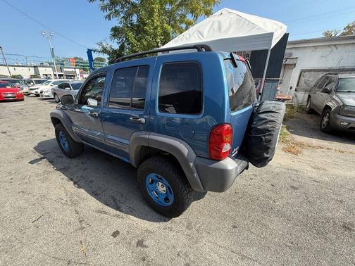 2004 Jeep Liberty Sport