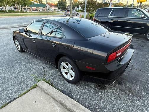 Black 2012 Dodge Charger SE