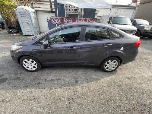 2012 Ford Fiesta SE