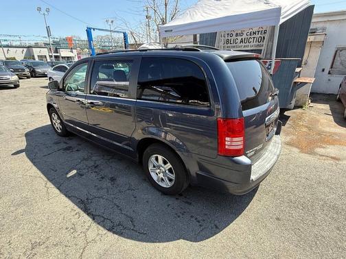 2008 Chrysler Town & Country Touring