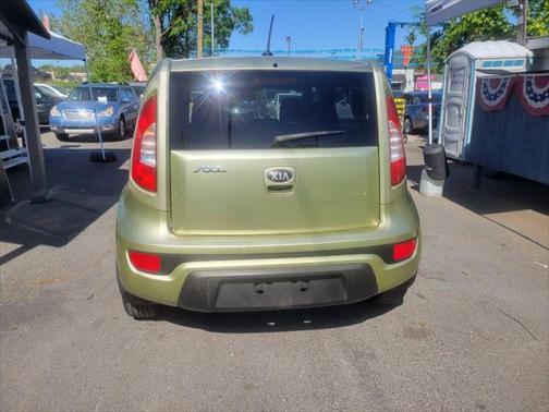 2013 Kia Soul Base