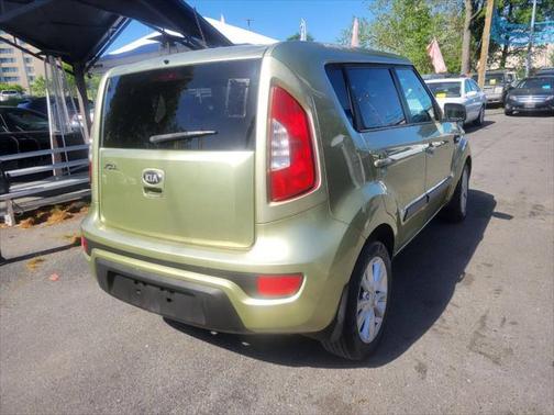 2013 Kia Soul Base