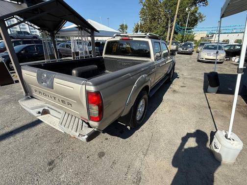 2004 Nissan Frontier S/C Crew Cab