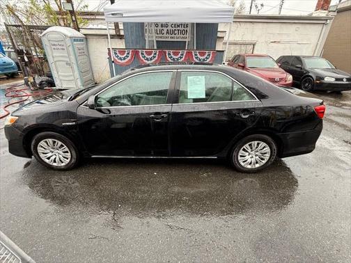 2013 Toyota Camry Hybrid LE