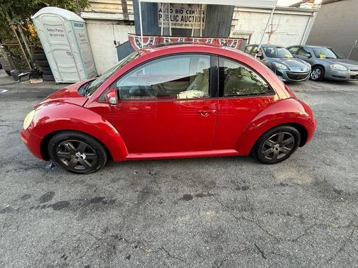 2006 Volkswagen New Beetle 2.5