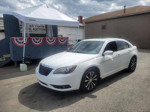 2014 Chrysler 200 Touring