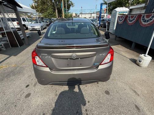 2016 Nissan Versa 1.6 SV