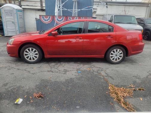 2011 Mitsubishi Galant Base