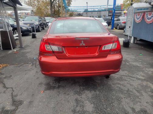 2011 Mitsubishi Galant Base
