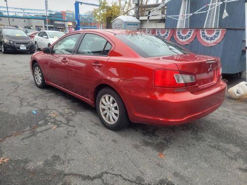 2011 Mitsubishi Galant Base