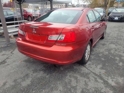 2011 Mitsubishi Galant Base