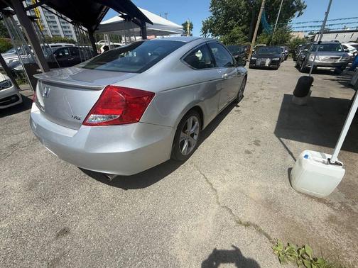 Alabaster Silver Metallic 2011 Honda Accord EX