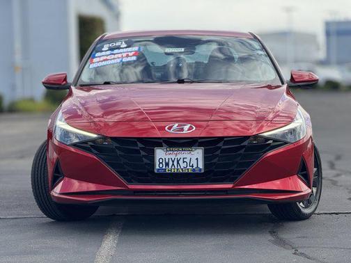 2021 Hyundai ELANTRA SEL