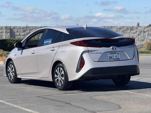 2021 Toyota Prius Prime XLE