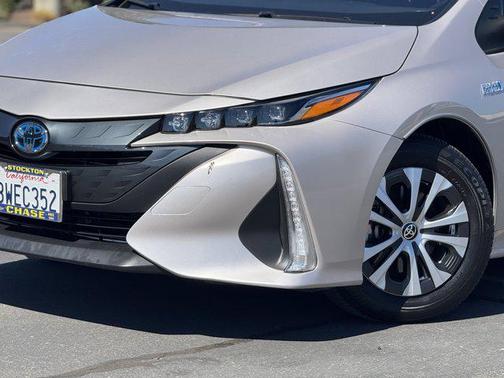 2021 Toyota Prius Prime XLE