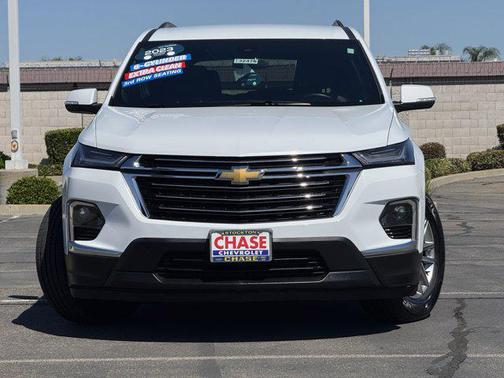 Summit White 2023 Chevrolet Traverse LT Cloth