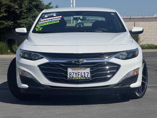 Summit White 2022 Chevrolet Malibu FWD LT