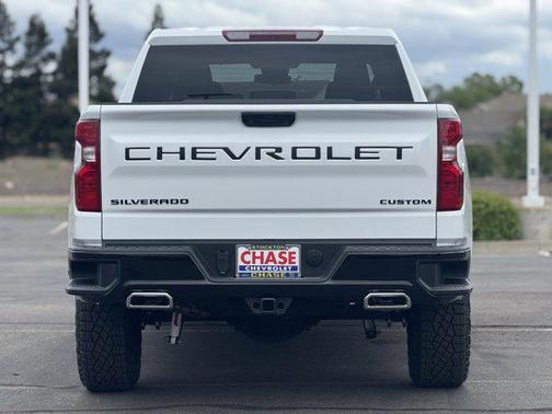 Summit White 2026 Chevrolet Silverado 1500 Custom Trail Boss