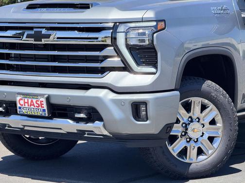 Sterling Gray Metallic 2026 Chevrolet Silverado 2500 High Country