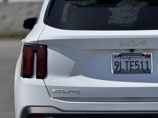2024 Kia Sorento EX