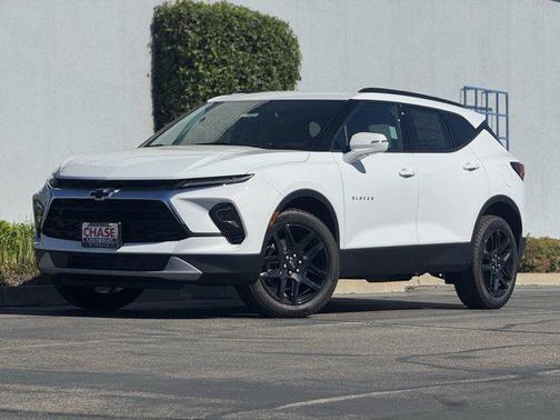 Summit White 2026 Chevrolet Blazer 3LT