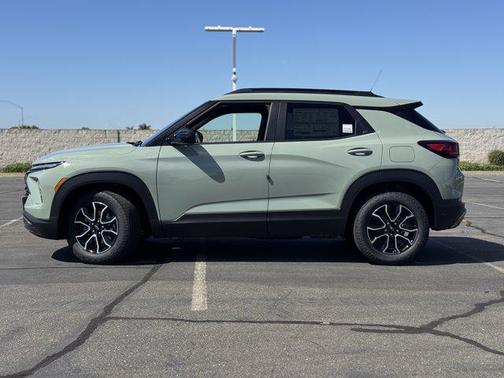 Cacti Green 2026 Chevrolet Trailblazer ACTIV