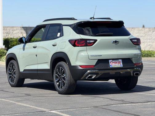 Cacti Green 2026 Chevrolet Trailblazer ACTIV