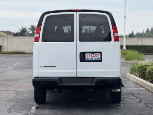 2023 Chevrolet Express 3500 RWD 3500 Extended Wheelbase LS