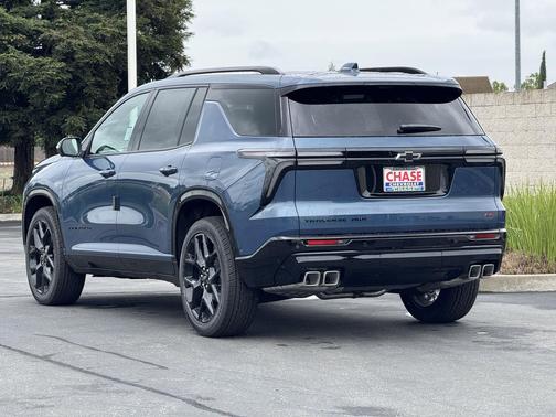 Lakeshore Blue Metallic 2026 Chevrolet Traverse RS